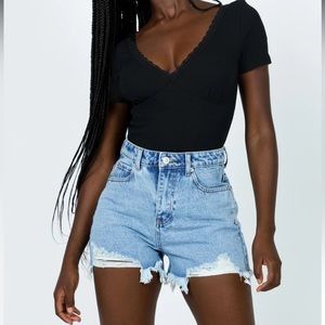 Princess Polly shorts worn once perfect condition